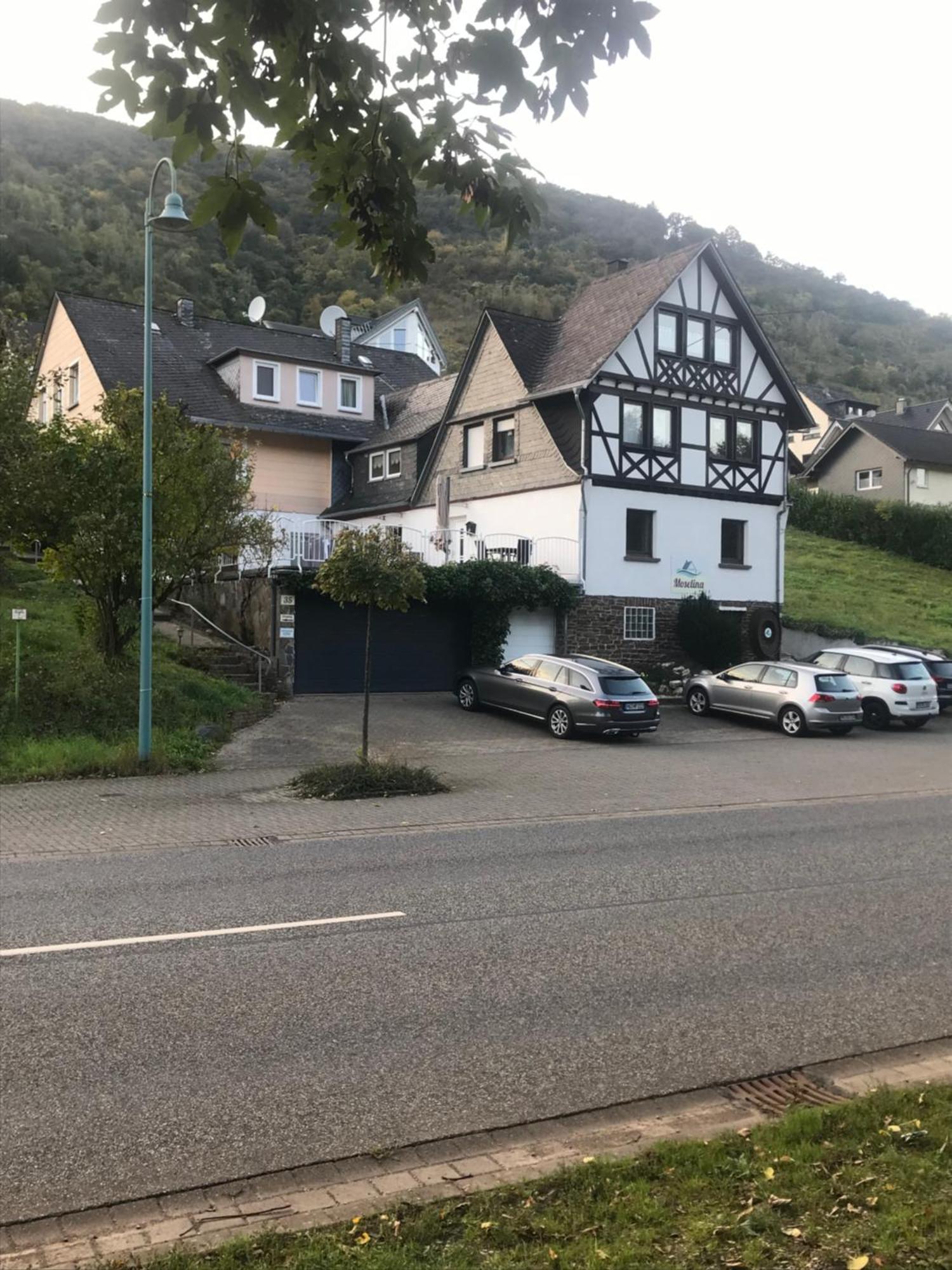 Moselina Gaestezimmer Sankt Aldegund Bagian luar foto